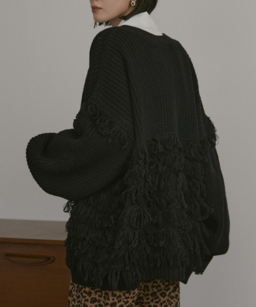 MERLOT（メルロー）の「ボリュームスリーブフリンジルーズカーディガン（カーディガン/ボレロ・レディース・ブラウン/ブラック・FREE）」の17枚目の写真