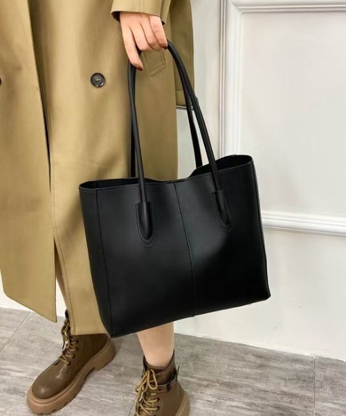 CALIFORNIA OUTFITTERS（カリフォルニア アウトフィッターズ）の「3-9B13 PUレザー シンプルトートバッグ（トートバッグ・レディース・ブラック/キャメル・ONESIZE）」の3枚目の写真