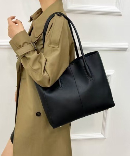 CALIFORNIA OUTFITTERS（カリフォルニア アウトフィッターズ）の「3-9B13 PUレザー シンプルトートバッグ（トートバッグ・レディース・ブラック/キャメル・ONESIZE）」の4枚目の写真