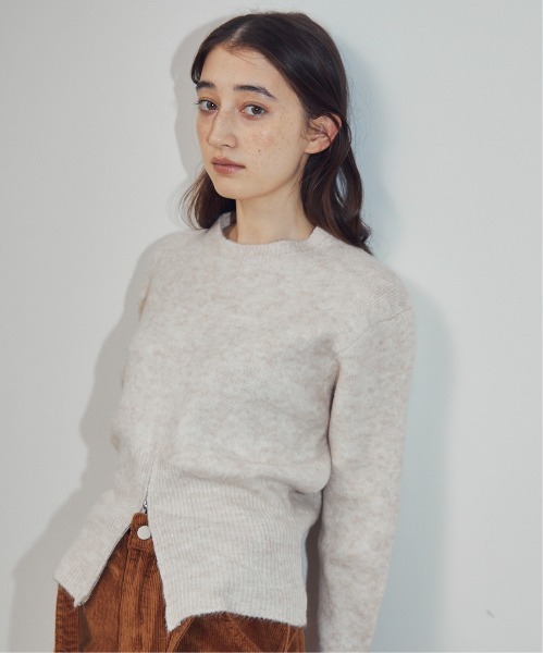 MOCOA'S(モコアズ)の「裾スリットニットプルオーバー(ニット/セーター・レディース・ブラウン/ナチュラル/グレー・FREE)」の14枚目の写真