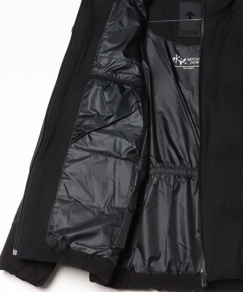 DESCENTE ALLTERRAIN（デサント　オルテライン）の「DESCENTE ALLTERRAIN / デサントオルテライン (水沢ダウン)：MIZUSAWA DOWN JACKET “ANCHOR“：DAMYGK31U[NOA]（ダウンジャケット/コート・メンズ・ブラック・O/M/XO/L）」の3枚目の写真