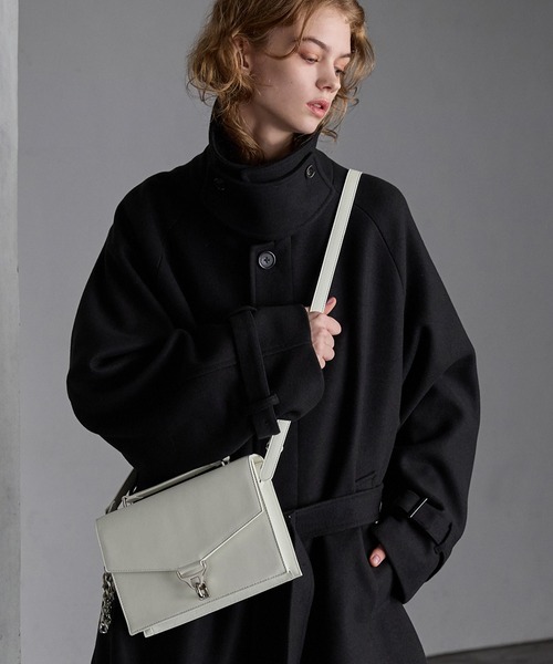 SERACE(セラス)の「【SERACE】Metal chain 3way square shoulder bag / メタルチェーン3wayスクエアショルダーバッグ(ショルダーバッグ・メンズ・ホワイト/ブラック/チャコールグレー/グレー・FREE)」の13枚目の写真