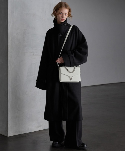 SERACE(セラス)の「【SERACE】Metal chain 3way square shoulder bag / メタルチェーン3wayスクエアショルダーバッグ(ショルダーバッグ・メンズ・ホワイト/ブラック/チャコールグレー/グレー・FREE)」の22枚目の写真