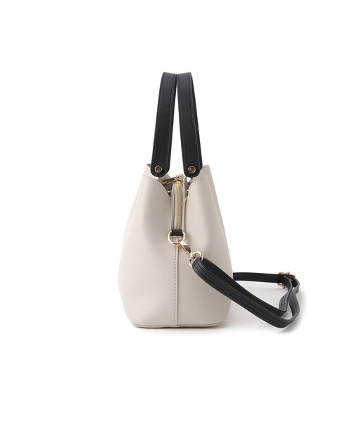 SHOO・LA・RUE（シューラルー）の「【通勤/セレモニー/2WAY】フロントバー金具3層トート（トートバッグ・レディース・ブラック/アイボリー/ベージュ系その他7・00）」の9枚目の写真