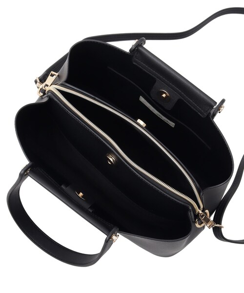 SHOO・LA・RUE（シューラルー）の「【通勤/セレモニー/2WAY】フロントバー金具3層トート（トートバッグ・レディース・ブラック/アイボリー/ベージュ系その他7・00）」の13枚目の写真