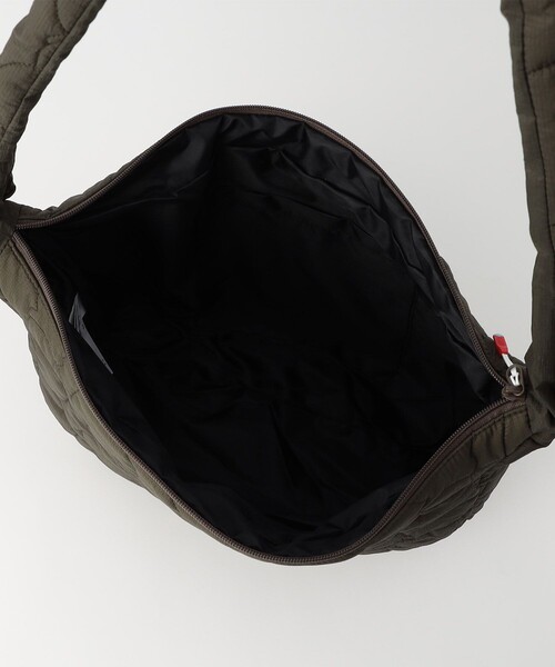 CHUMS(チャムス)の「CHUMS/チャムス Booby Stitch Shoulder Bag ブービーステッチショルダーバッグ(ショルダーバッグ・メンズ・オリーブ/ブラック・ONE SIZE)」の9枚目の写真