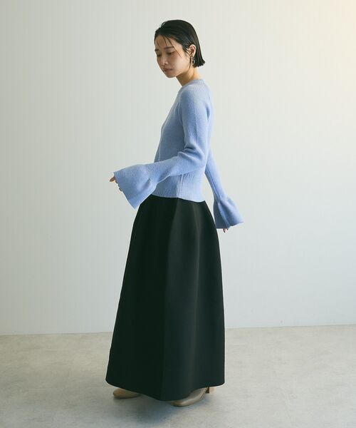 armonia(アルモニーア)の「armonia.袖フレアニットプルオーバー(ニット/セーター・レディース・ブルー/ブラック/カーキ・FREE)」の5枚目の写真