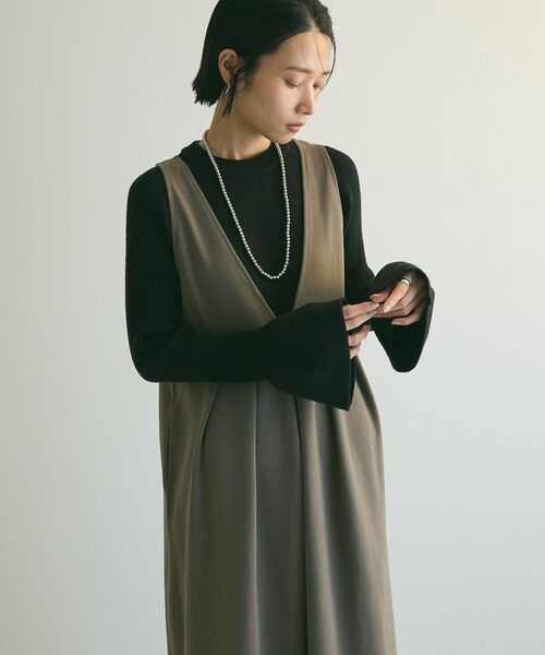 armonia(アルモニーア)の「armonia.袖フレアニットプルオーバー(ニット/セーター・レディース・ブルー/ブラック/カーキ・FREE)」の16枚目の写真