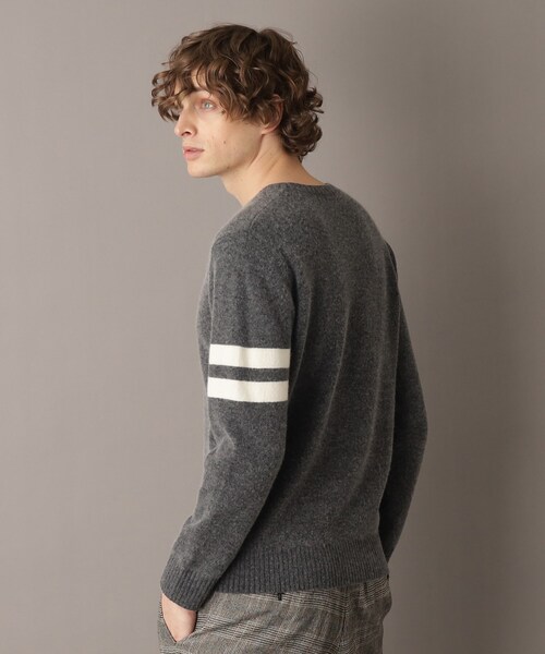 DRESSTERIOR（ドレステリア）の「ラムウール混クルーネックニット（ニット/セーター・メンズ・グリーン/ベージュ/ダークグレー/レッド系1・90/92/91）」の17枚目の写真