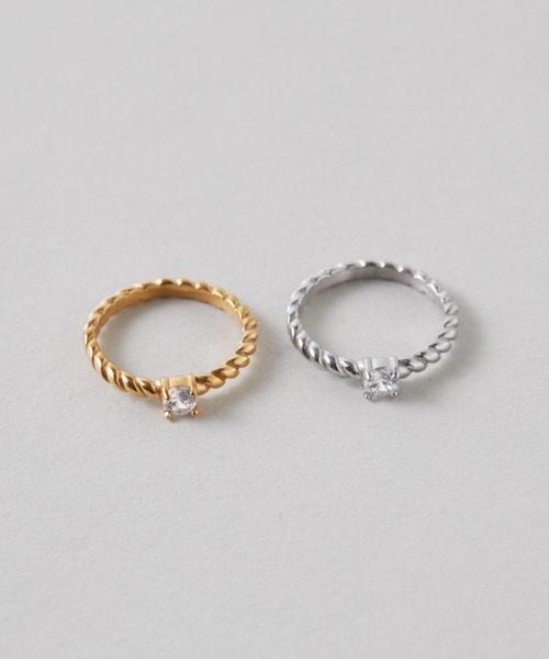 ciite' surgical stainless(シーテサージカルステンレス)の「【 金属アレルギー対応 】 ツイストビジューリング サージカルステンレス (リング・レディース・ゴールド/シルバー・11号/13号)」の7枚目の写真