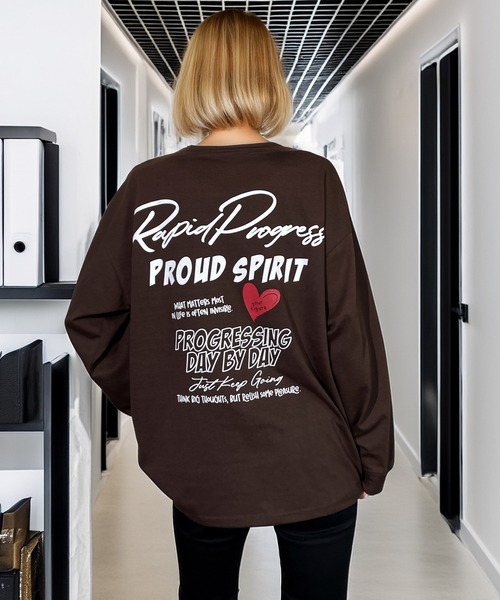 Candlestick(キャンドルスティック)の「ハート レトログラフィック バック オーバーサイズ ロンティ(Tシャツ/カットソー・レディース・ホワイト/ブラック系/モカ/ホワイト系/ブラック/杢グレー/ブラック系1/ダークブラウン/ブラック系2/ホワイト系1・L/LL/M)」の9枚目の写真