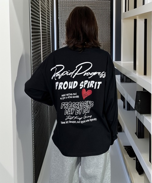 Candlestick(キャンドルスティック)の「ハート レトログラフィック バック オーバーサイズ ロンティ(Tシャツ/カットソー・レディース・ホワイト/ブラック系/モカ/ホワイト系/ブラック/杢グレー/ブラック系1/ダークブラウン/ブラック系2/ホワイト系1・L/LL/M)」の20枚目の写真