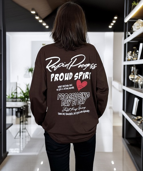 Candlestick(キャンドルスティック)の「ハート レトログラフィック バック オーバーサイズ ロンティ(Tシャツ/カットソー・レディース・ホワイト/ブラック系/モカ/ホワイト系/ブラック/杢グレー/ブラック系1/ダークブラウン/ブラック系2/ホワイト系1・L/LL/M)」の16枚目の写真