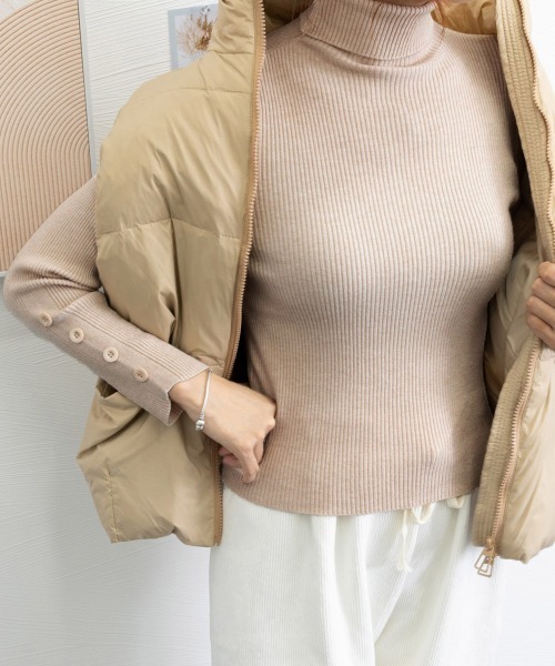 Miniministore(ミニミニストア)の「ハイネックニットトップス 長袖ニットソー(ニット/セーター・レディース・ブラック/ホワイト/ベージュ/ブルー/ダークグリーン/ダークブラウン/カーキブラウン・FREE)」の22枚目の写真