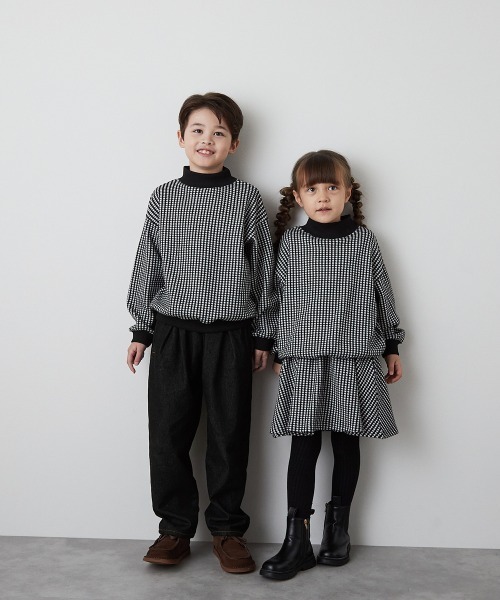 riziere（リジェール）の「ブロックチェックハイネックニットソートップス（ニット/セーター・キッズ・ブラウン/ブラック・150/140/130/120/110/100/90）」の7枚目の写真