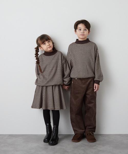 riziere（リジェール）の「ブロックチェックハイネックニットソートップス（ニット/セーター・キッズ・ブラウン/ブラック・150/140/130/120/110/100/90）」の6枚目の写真