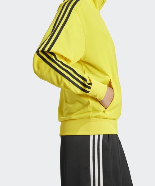 アディダス 赤 ルーズ ファイヤーバード トラックジャケット 女性M ジャージ上 adidas（アディダス）の「ルーズ サテン トラックトップ