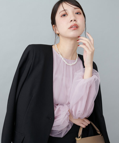 natural couture（ナチュラルクチュール）の「オケージョン対応可 / チュールギャザートップス（シャツ/ブラウス・レディース・ブラック/アイボリー/グレー/ピンク・FREE）」の12枚目の写真