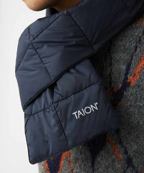 TAION（タイオン）の「TAION / タイオン ベーシック ダウンマフラー TAION-201A（マフラー・メンズ・グレー/カーキ/ブラック/パープル/ネイビー/ベージュ/スミクロ/ブラウン・FREE）」の19枚目の写真