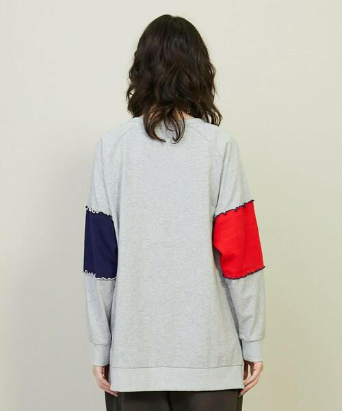 FRAPBOIS（フラボア）の「メローパネル プルオーバー（スウェット・レディース・グレー/ネイビー・2/1）」の4枚目の写真