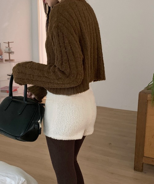 by muni:r(バイ ムニール)の「もこもこショートパンツ(その他パンツ・レディース・アイボリー/ブラック・SMALL/MEDIUM)」の4枚目の写真