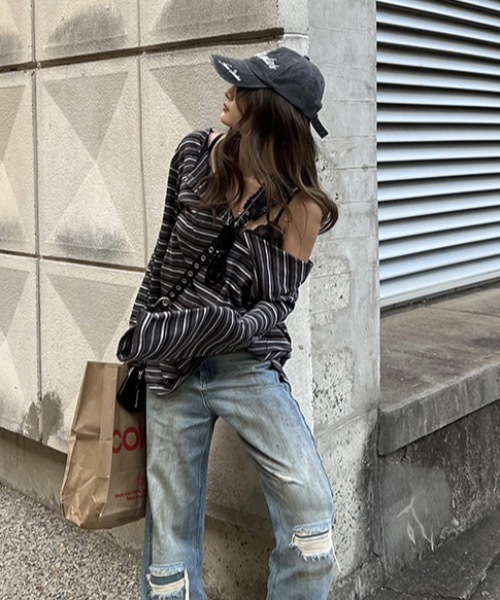 lilful（リルフル）の「オーバーサイズボーダーヘンリーネックロンT（Tシャツ/カットソー・レディース・グレー/ブラウン・M/L）」の14枚目の写真