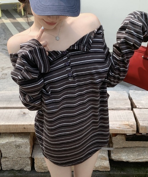 lilful(リルフル)の「オーバーサイズ ボーダー柄 ヘンリーネックワンショルダーロンT(Tシャツ/カットソー・レディース・グレー/ブラウン・M/L)」の14枚目の写真