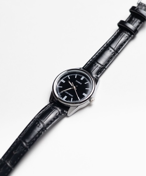 CASIO(カシオ)の「【60】【ITN】【CASIO(カシオ)】アナログ ラウンド シルバー レザー 腕時計(アナログ腕時計・レディース・シルバー系その他/ホワイト/ブラック/ブルー/シルバー/ブラック系その他/ホワイト系その他・FREE)」の1枚目の写真