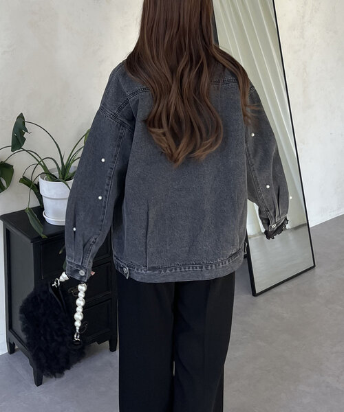 prose verse（プロズヴェール）の「パール付きデニムジャケット（デニムジャケット・レディース・ブラック/ブルー・MEDIUM/LARGE）」の3枚目の写真