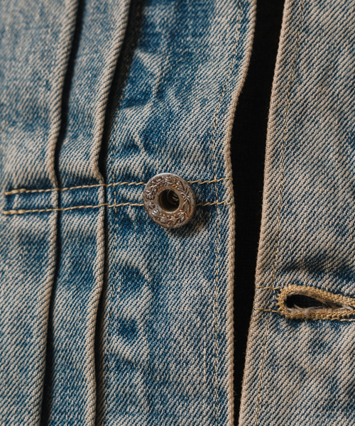 Lee（リー）の「Lee for BOUCLE 別注 カウボーイジャケット フェード（デニムジャケット・メンズ・サックスブルー/ブラック系その他・LARGE/MEDIUM/X-LARGE/SMALL）」の9枚目の写真