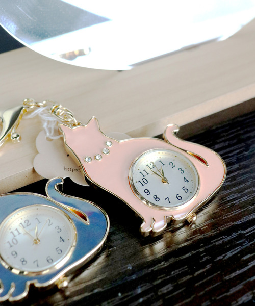 nattito(ナティート)の「〈nattito/ナティート〉Cat Key Chain Watch/猫キーチェーンウォッチ おすましキャット(アナログ腕時計・レディース・ホワイト系/ブラック/ピンク系/ブラック系・ONE SIZE)」の4枚目の写真