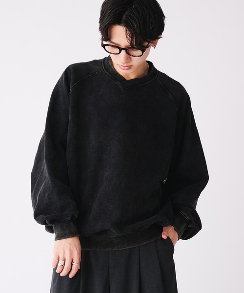 Adoon plain（アドーンプレーン）の「SHALLOW V-NECK RAGLAN SWEAT / 浅Vネックラグランスウェット（スウェット・メンズ・ブラック/グレー/ネイビー/レッド・MEDIUM/LARGE）」の9枚目の写真