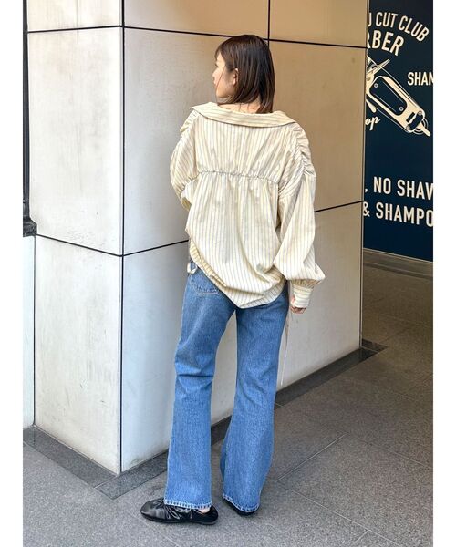 Ungrid（アングリッド）の「【WEB限定】ハイウエストフレアデニム（デニムパンツ・レディース・ライトブルー/ブルー・23inch/24inch/25inch/26inch）」の11枚目の写真