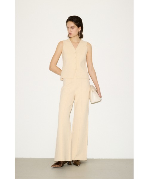 THROW by SLY（スローバイスライ）の「THROW　C/P WIDE BOOTS CUT PT センタープレス ワイド ブーツカット パンツ（スラックス・レディース・アイボリー/ブラック・1/2）」の4枚目の写真