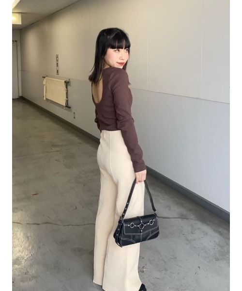 THROW by SLY（スローバイスライ）の「THROW　C/P WIDE BOOTS CUT PT センタープレス ワイド ブーツカット パンツ（スラックス・レディース・アイボリー/ブラック・1/2）」の12枚目の写真