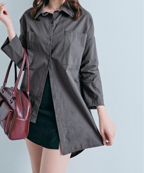 kirakiraShop(キラキラショップ)の「アシンメトリー オーバーロング シャツ(シャツ/ブラウス・レディース・ワイン/ブラック/ネイビー/グリーン/ブラウン/グレー・M/L)」の3枚目の写真