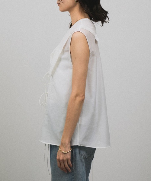 SALON adam et rope'(サロン アダム エ ロペ)の「コットンシルクジレブラウス(シャツ/ブラウス・レディース・ブラック/ホワイト/サックスブルー・FREE)」の18枚目の写真