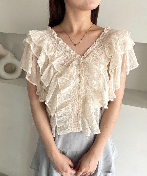 mysty woman(ミスティウーマン)の「シアー2WAYフリルブラウス 491365(シャツ/ブラウス・レディース・ブラック/オフホワイト/ピンク・FREE)」の4枚目の写真