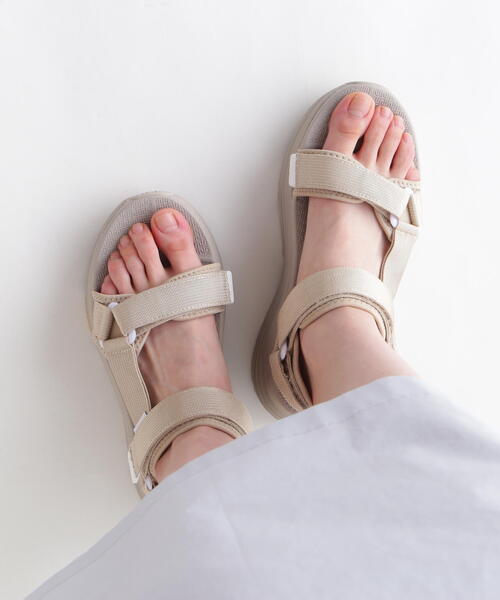 TELIC(テリック)の「◆【TELICコラボ】リカバリースポーツサンダル(サンダル・レディース・ベージュ/ブラック・23.0cm/24.0cm)」の14枚目の写真