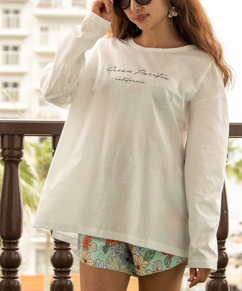 Ocean Pacific（オーシャンパシフィック）の「【OP/オーピー】レディースビキニ水着4点セット/水陸両用半袖ラッシュガード・ボードショーツ・フローラル総柄ビキニ（ラッシュガード・レディース・ミント/ベージュ/ブラック/ホワイト・MEDIUM/LARGE/X-LARGE）」の2枚目の写真