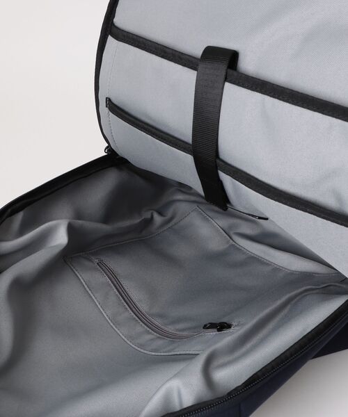 Un coeur(アンクール)の「TOROⅡ リュック / K908229N(バックパック/リュック・メンズ・ブラック/グレー/ネイビー・FREE)」の6枚目の写真