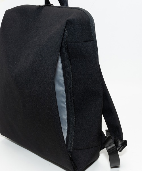 Un coeur(アンクール)の「TOROⅡ リュック / K908229N(バックパック/リュック・メンズ・ブラック/グレー/ネイビー・FREE)」の16枚目の写真