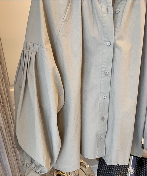 SPIGA(スピーガ)の「タックボリューム袖ヘンリーネックブラウス(シャツ/ブラウス・レディース・ホワイト/ブラック/ベージュ・SMALL/MEDIUM/LARGE/X-LARGE)」の6枚目の写真