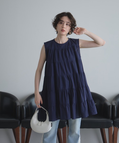 &. NOSTALGIA（アンドドットノスタルジア）の「【ZOZO限定】コットンティアードチュニック（チュニック・レディース・ネイビー/ライトグレー/レッド/チャコールグレー/ブラック・M）」の5枚目の写真