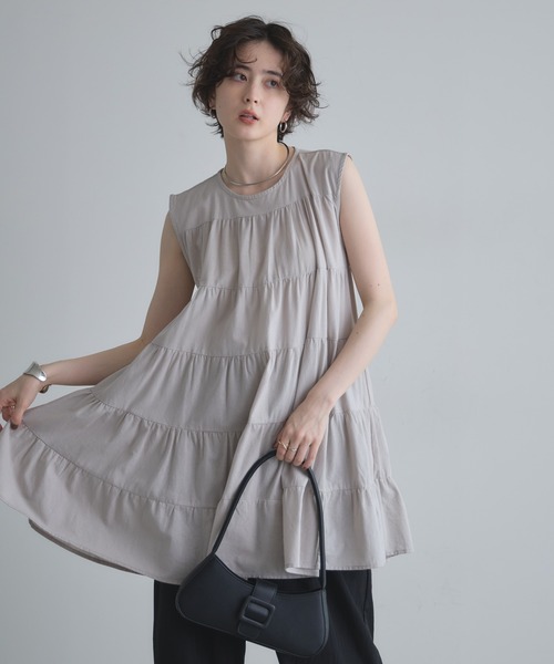 &. NOSTALGIA（アンドドットノスタルジア）の「【ZOZO限定】コットンティアードチュニック（チュニック・レディース・ネイビー/ライトグレー/レッド/チャコールグレー/ブラック・M）」の4枚目の写真