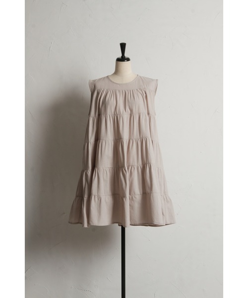 &. NOSTALGIA（アンドドットノスタルジア）の「【ZOZO限定】コットンティアードチュニック（チュニック・レディース・ネイビー/ライトグレー/レッド/チャコールグレー/ブラック・M）」の9枚目の写真