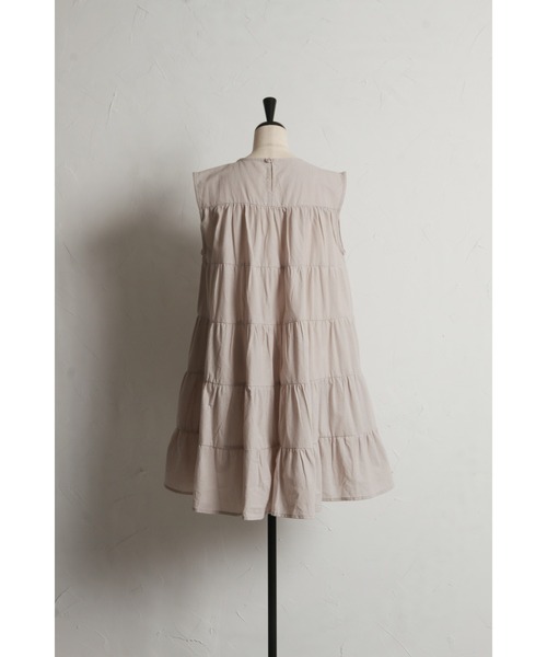 &. NOSTALGIA（アンドドットノスタルジア）の「【ZOZO限定】コットンティアードチュニック（チュニック・レディース・ネイビー/ライトグレー/レッド/チャコールグレー/ブラック・M）」の11枚目の写真