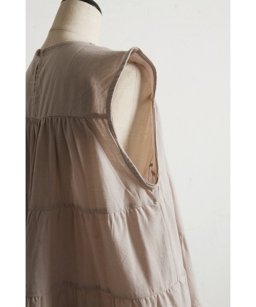 &. NOSTALGIA（アンドドットノスタルジア）の「【ZOZO限定】コットンティアードチュニック（チュニック・レディース・ネイビー/ライトグレー/レッド/チャコールグレー/ブラック・M）」の16枚目の写真