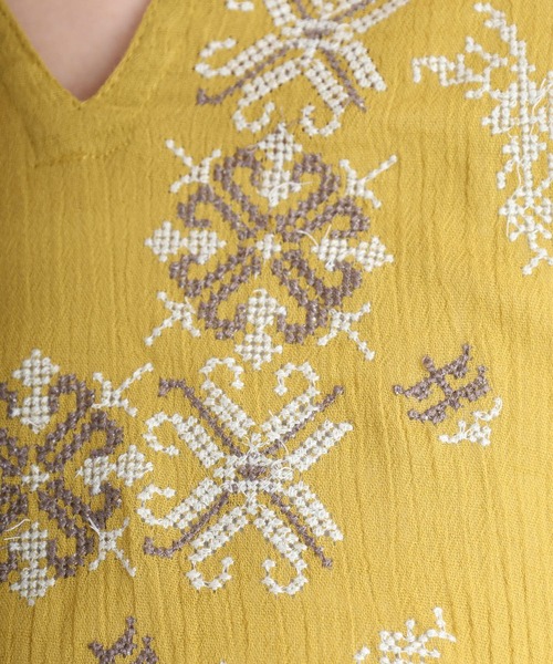 FUNALIVE(ファンアライブ)の「オリエンタル刺繍チュニック(チュニック・レディース・ピンク/マスタード/ブラック・FREE)」の4枚目の写真