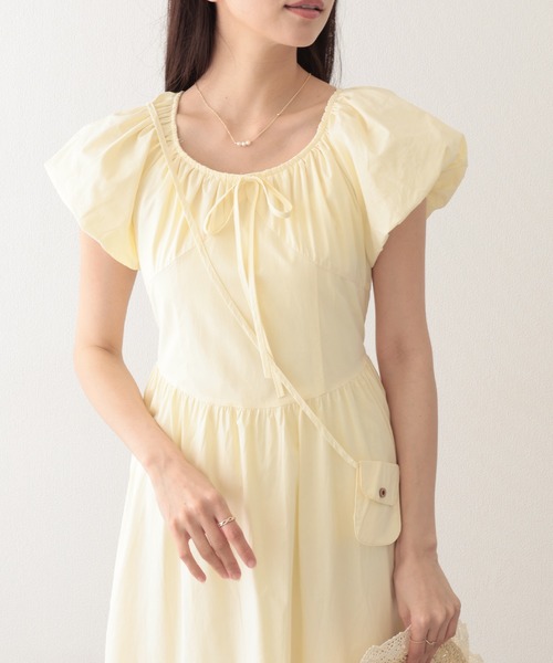 Lace Ladies（レースレディース）の「ポシェット付き ラウンドネック ギャザー ロング ワンピース（ワンピース・レディース・アイボリー/ブルー/イエロー/グリーン・FREE）」の14枚目の写真